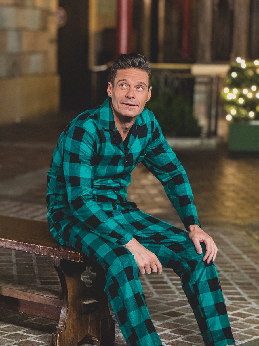 RyanSeacrest's tweet image. The #Idol contestants are chasing their dreams… and I apparently can’t wake up from mine. Tune in to #AmericanIdol's Disney Night TONIGHT to see what this is all about!