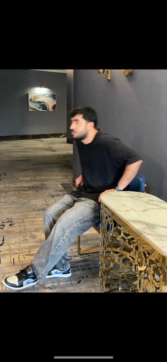 تارم مثه دنیای دورم ... .