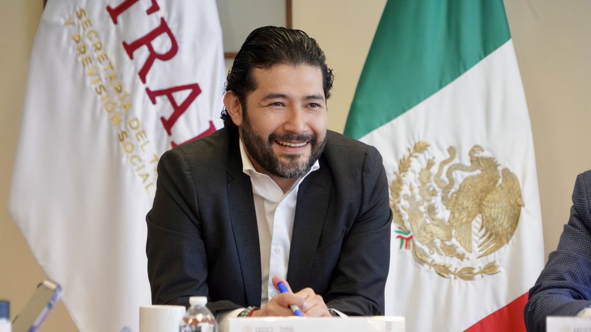 marathb's tweet image. ✍️ Hoy, en conjunto con @LGlzPlacencia, firmé un Convenio de Concertación entre la ⚙️ @STPS_mx y la 🎓@ANUIES, el cual tiene como objetivo ➡️ promover y difundir el nuevo sistema de justicia laboral ⚖️ en las instituciones de educación superior del país, así como realizar…