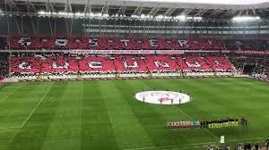 Bir kaç sene önce 58. yılda şampiyonluğa oynar mıyız diye hayal ederken,roket hızı ile bir alt lige doğru sürükleniyoruz.Herkesin gıpta ile bakıp feyz aldığı takımı ne hale getirdiniz. O yüzden en yüksek sesle;
#UğursuzYönetimİstifa