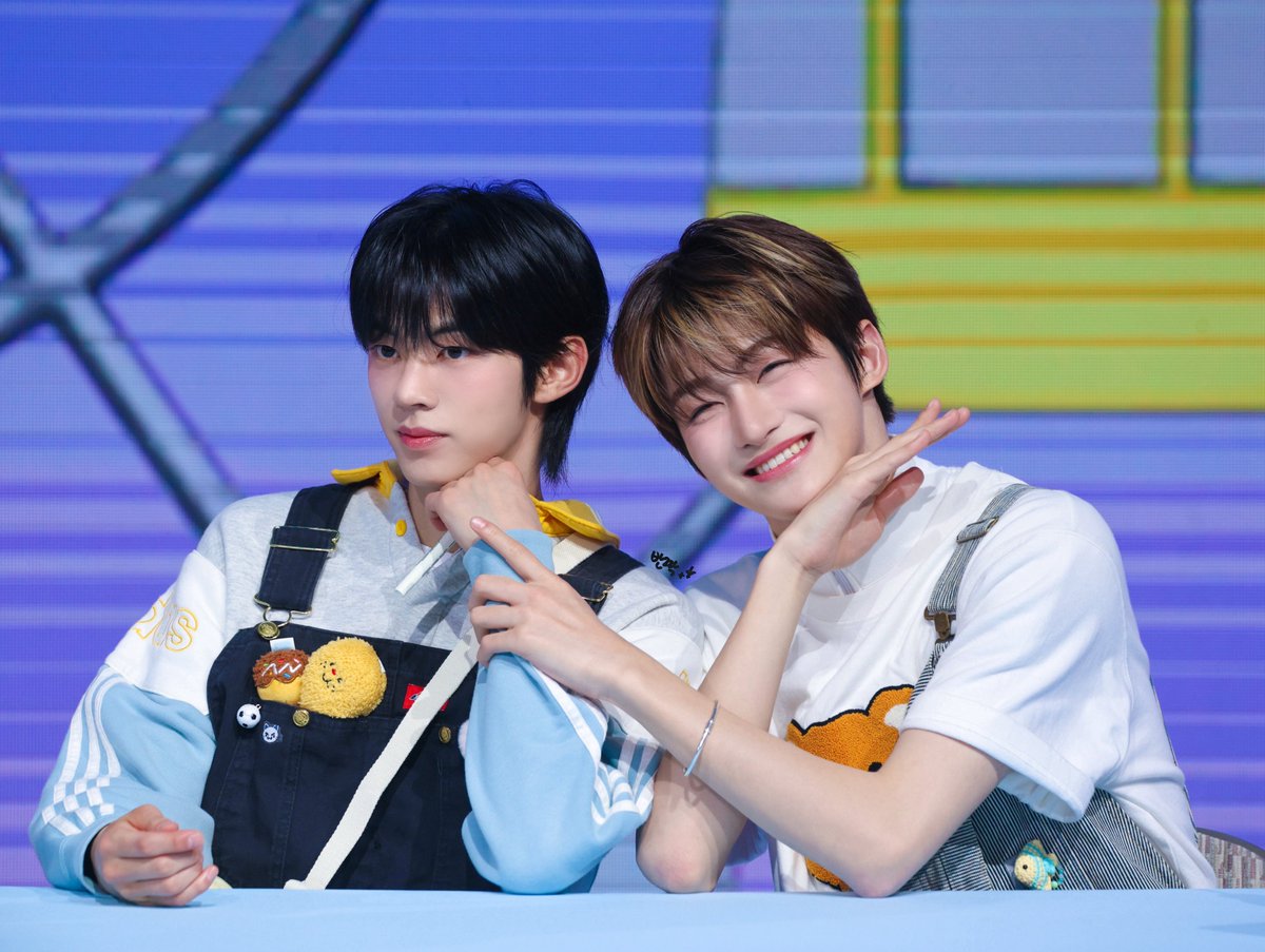 까불지마 같이 절대 안해죠 ㅋㅋ

250505 뮤직플랜트
#TWS #투어스 #トゥアス #도훈 #지훈 #훈훈즈 ✨