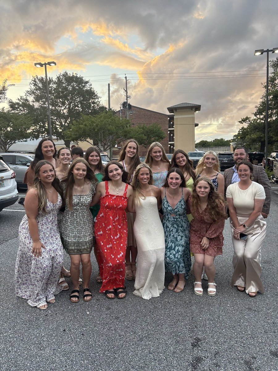 Sending a huge congratulations to Junior, Sally Alberson, on being FCA's Extra Inning Award Recipient. Sally is not only a fierce competitor on the field, but also exemplifies the values of integrity, serving, teamwork, and excellence in all she sets out to do.