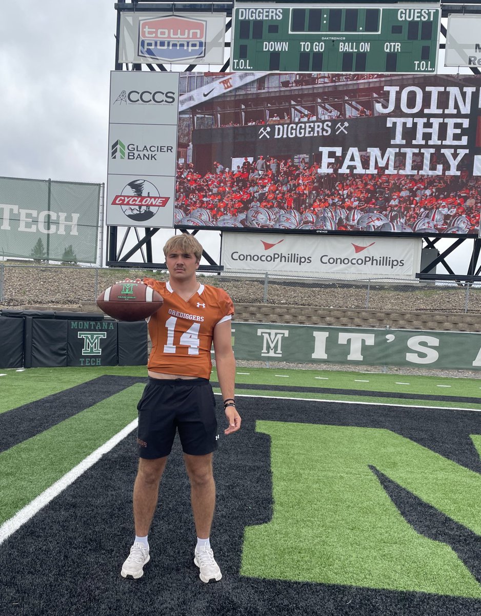 Big thanks to <a href="/MonTechFootball/">Montana Tech Football</a> for having me out for a Junior Day visit. I had a great time talking with the coaches and learning about the program!!
<a href="/CoachKyleSamson/">Kyle Samson</a> <a href="/KodyTorgerson/">Coach Kody Torgerson</a> <a href="/CoachTravisDean/">Travis Dean</a> <a href="/CoachMAllenFB/">Montell A. Allen II</a>