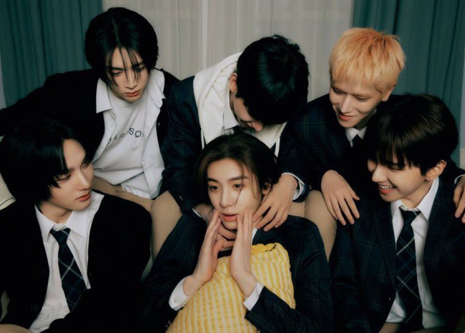 guys imut banget...

🐰 : aku bilang ke nuna aku "kayaknya hyung-hyung bakal tetep nganggep aku imut deh meskipun aku udah umur 40 taun" 😂

SETUJUUUUUUUU KAMU IMUT SELAMANYA SAMPE 100 TAUN 🥹