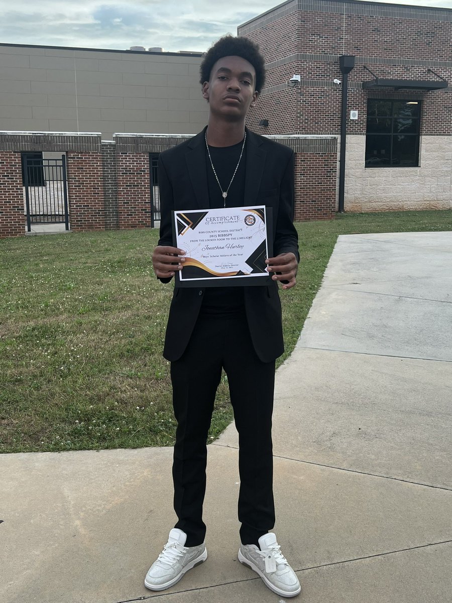 Jonathan Hurley (@hurleyyjonathan) on Twitter photo Blessed 🙏🏾 to be nominated for the Bibbspy Scholar-Athlete of the Year! The Bibbspy is an annual award ceremony in Bibb County, Ga that mimics the Espys. Didn’t win, but it was an honor to represent! <a href="/PlayBookAthlete/">PLAYBOOK ATHLETE</a> <a href="/QBC_Atlanta/">QB Country Atlanta</a> <a href="/RecruitGeorgia/">Recruit Georgia</a> Blessed 🙏🏾 to be nominated for the Bibbspy Scholar-Athlete of the Year! The Bibbspy is an annual award ceremony in Bibb County, Ga that mimics the Espys. Didn’t win, but it was an honor to represent! <a href="/PlayBookAthlete/">PLAYBOOK ATHLETE</a> <a href="/QBC_Atlanta/">QB Country Atlanta</a> <a href="/RecruitGeorgia/">Recruit Georgia</a>