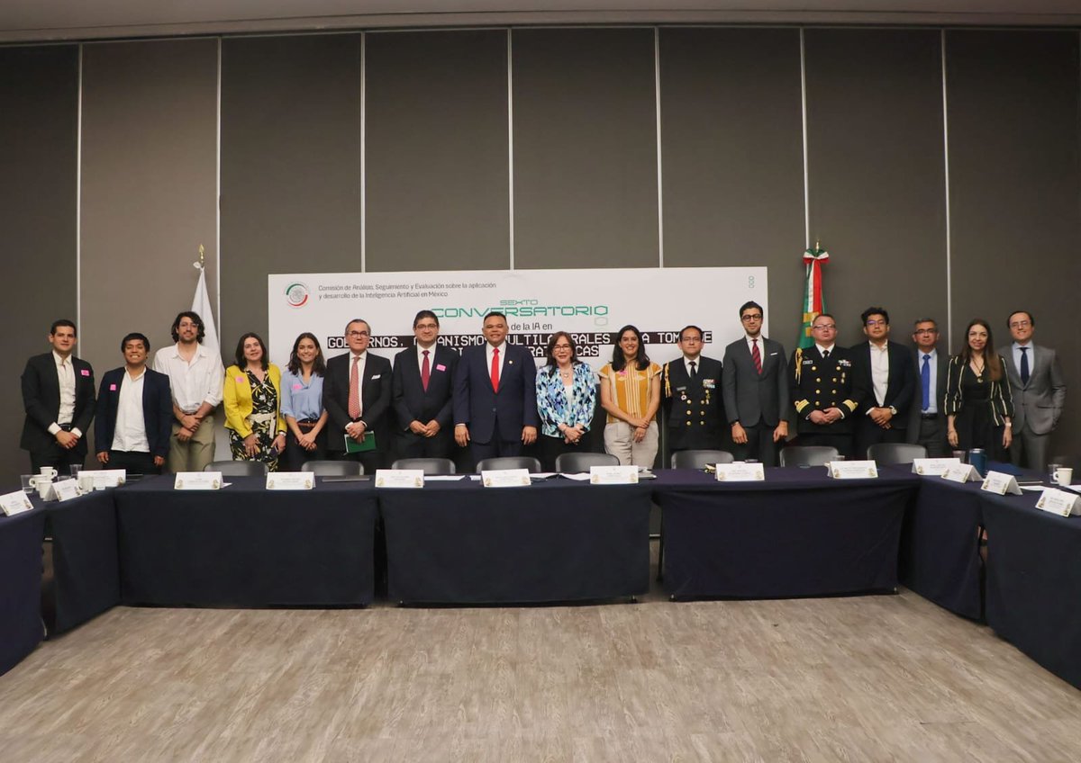 Alonso B. Tamez 🇲🇽 (@alonsotamez) on Twitter photo 🚨 Concluimos el sexto y último conversatorio de la Comisión de Inteligencia Artificial del <a href="/senadomexicano/">Senado de México</a>. 🤖
Tras escuchar a 65 expertos y recopilar más de 250 intervenciones entre diciembre y abril, ahora inicia la elaboración de un informe que sustentará la propuesta de 🚨 Concluimos el sexto y último conversatorio de la Comisión de Inteligencia Artificial del <a href="/senadomexicano/">Senado de México</a>. 🤖
Tras escuchar a 65 expertos y recopilar más de 250 intervenciones entre diciembre y abril, ahora inicia la elaboración de un informe que sustentará la propuesta de