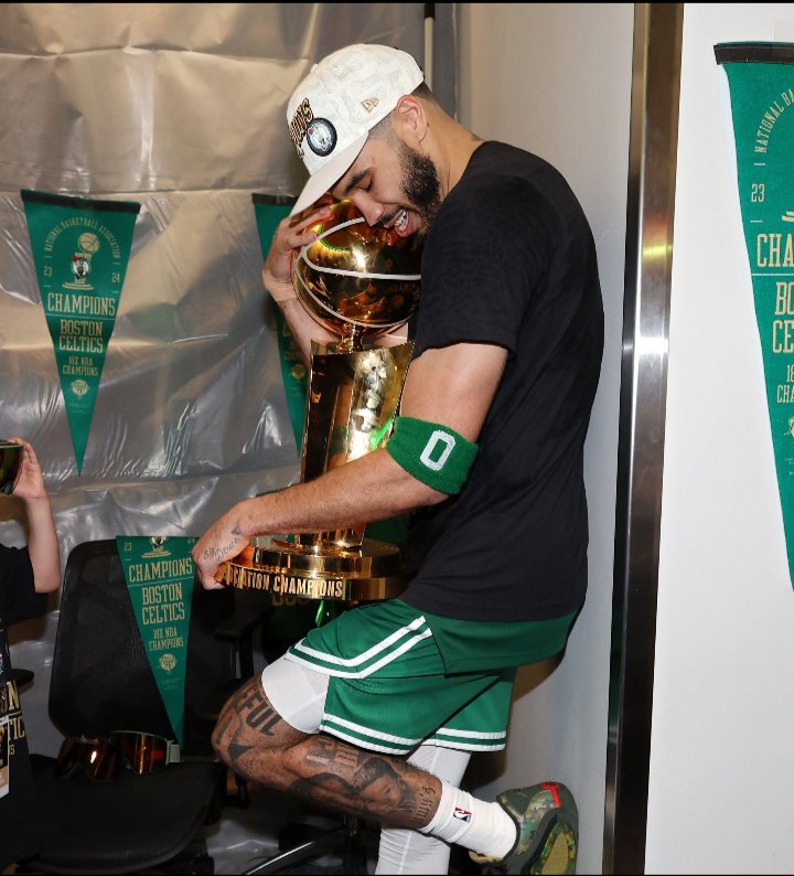 CelticsTheis's tweet image. Prayers up goat 🙏