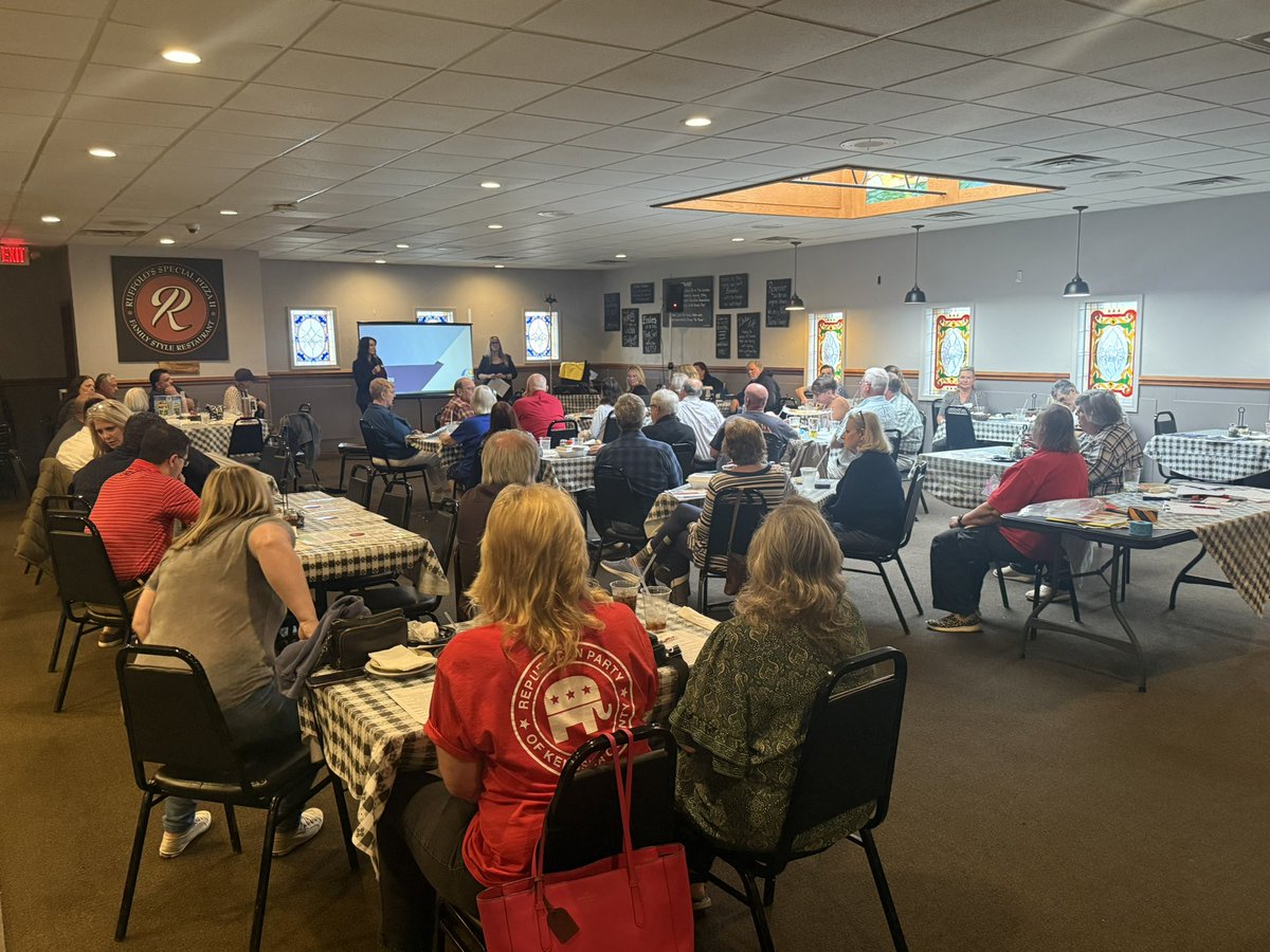 KimChesser5's tweet image. Attended the Republican Party of Kenosha County’s Pints & Politics meeting. Great to hear from Court of Appeals District II candidate Anthony LoCoco and City of Kenosha Clerk Michelle Nelson. LoCoco shared his vision for upholding constitutional principles on the bench, while…