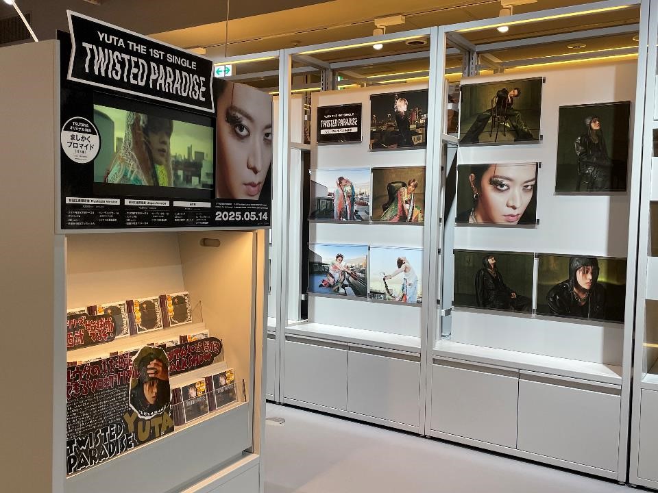 YUTA (#NCT127)】 📷パネル展示&抽選プレゼントCP実施中🎁 1st Single