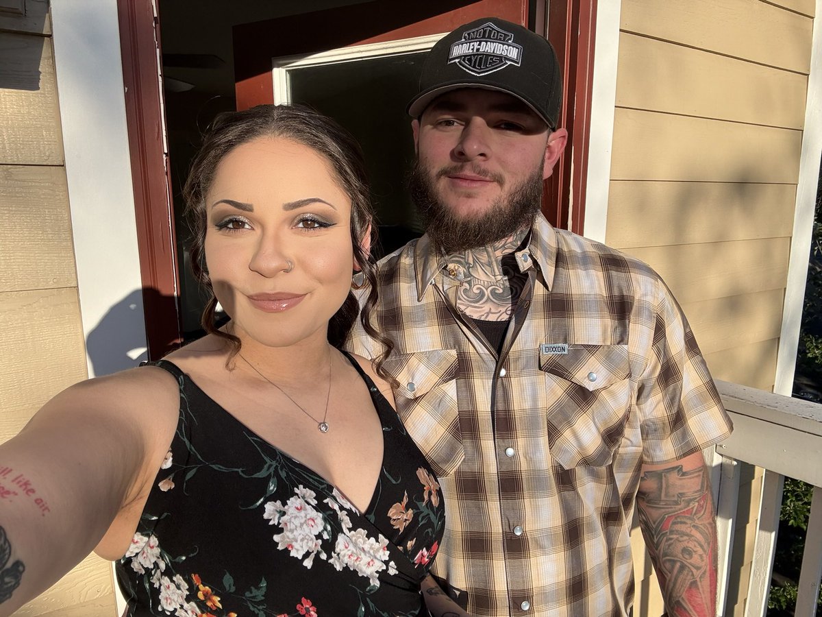hellgirlT's tweet photo. we officially have our house and the crib has been built 🥹🥹 we really are parents https://t.co/K3vY50w7Ok