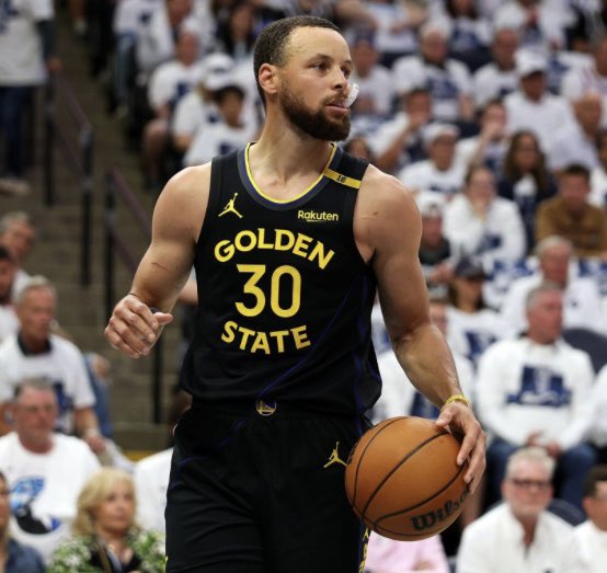 Watching the Warriors play without Steph Curry confirms my thoughts that Steph Curry is a top 5 player of all time