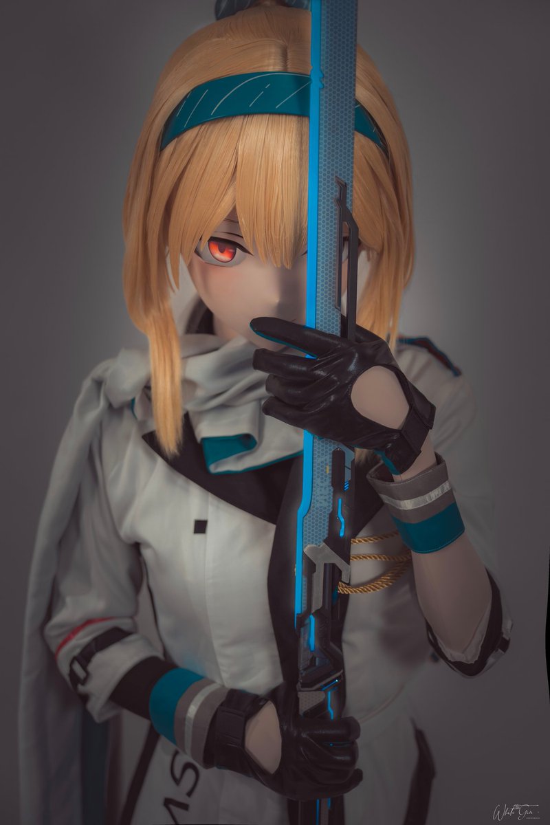 一刀够么？
📷:<a href="/whitegive007/">摆（だる）</a>
✨:<a href="/whitegive007/">摆（だる）</a> &amp; <a href="/RaycessNano/">蕾曦sNano</a>
🗡️:<a href="/DK_Shiraishi_R/">Dκ.Shiraishi- R</a>
🏠:<a href="/jyyosa/">蒸鱼豉油也是酱油</a>
#kigurumi #少女前線 #sv98