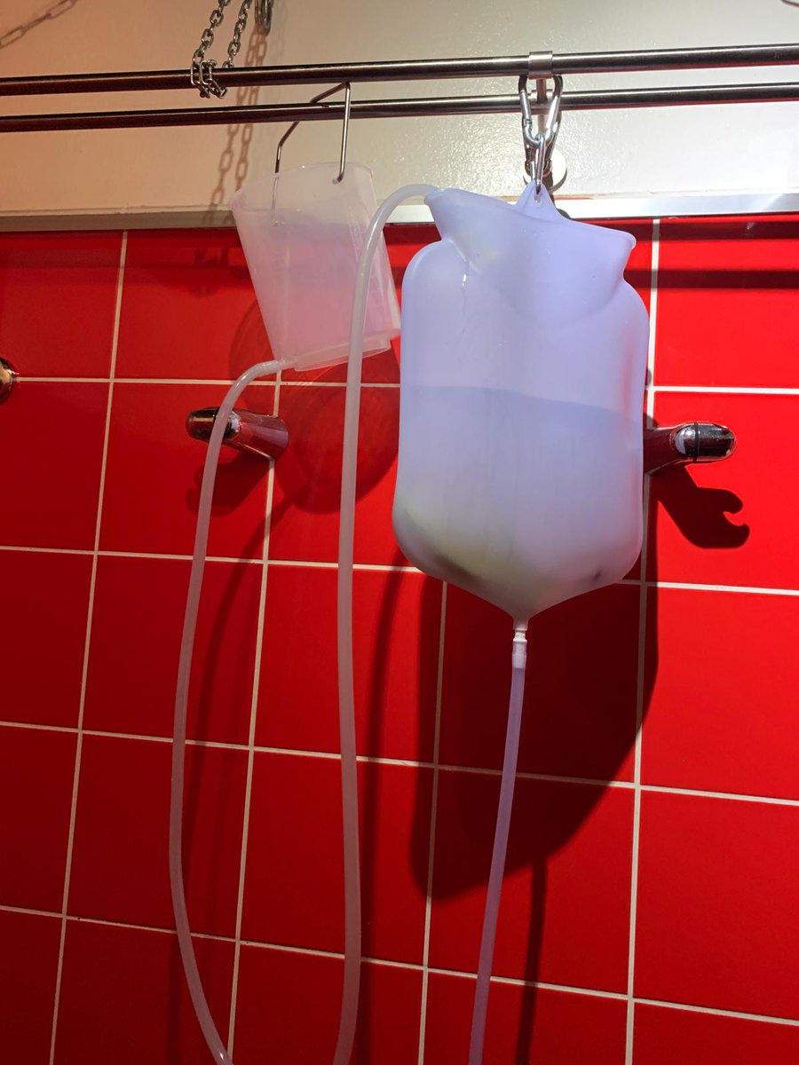I just published 
Warum ich als Fistschwester auf einen 5-Liter-Einlaufbehälter schwöre medium.com/p/warum-ich-al…