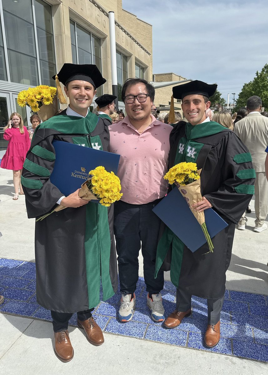 joonkyung_kim's tweet image. Got to celebrate these three amazing ✨doctors✨ this weekend. Proud of their accomplishments and excited to see what the future holds for them. Urology continues to be in good hands with this group ☺️
@jatebernard @EricWahlstedt @SydneyStrup @UKYMedicine