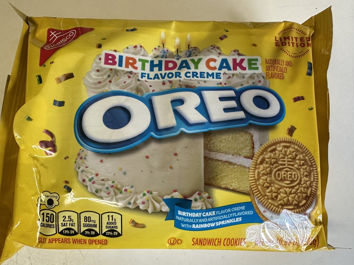 Nick Wehry (@nickwehry) on Twitter photo URGENT! <a href="/mikegolicjr/">Mike Golic Jr</a> <a href="/EmersonLotzia/">Emerson Lotzia, Jr.</a> The <a href="/Oreo/">OREO Cookie</a> GOAT has returned to its rightful place with a vanilla cookie. URGENT! <a href="/mikegolicjr/">Mike Golic Jr</a> <a href="/EmersonLotzia/">Emerson Lotzia, Jr.</a> The <a href="/Oreo/">OREO Cookie</a> GOAT has returned to its rightful place with a vanilla cookie.