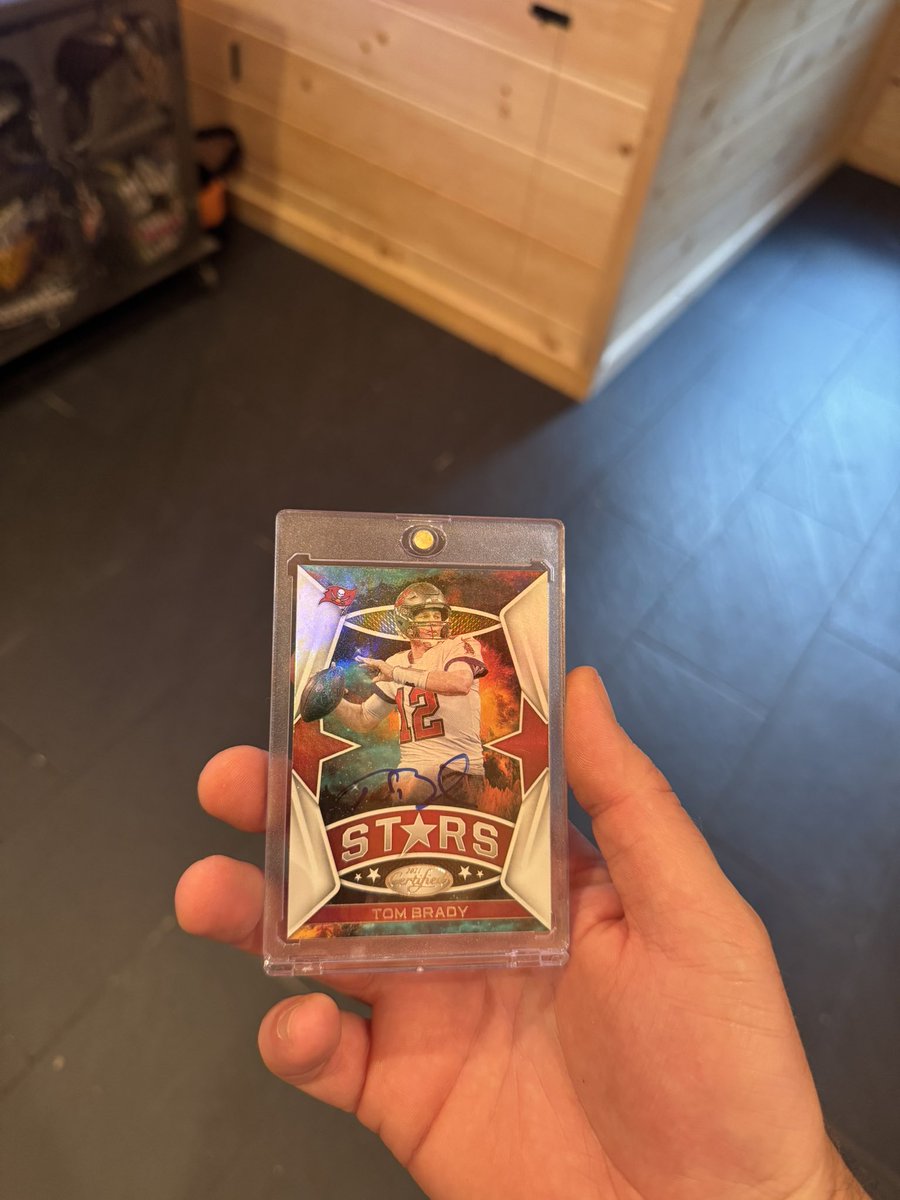 One of my favorite cards. Got it signed back in Tampa and am still angry I didn’t have a better card on me. Didn’t wanna risk damaging one carrying it all day in the spring heat