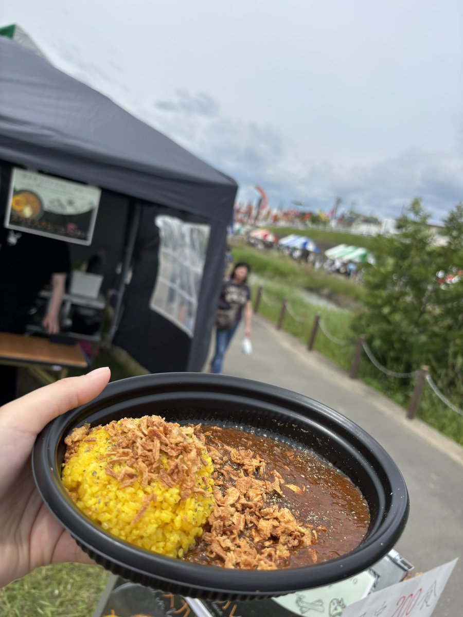 おはようございます☀️

せっつしこどもフェスティバル
レジンキーホルダーと
スパイスカレー
どちらも完売しました🌟

嬉しそうな笑顔にこちらも
元気をもらいました🌈
お越しくださった皆様
ありがとうございました😊

#企業公式が朝の挨拶を言い合う