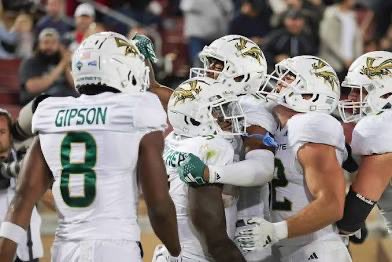 Da’Juan “DJ” Craighead (@dj_craighead8) on Twitter photo After an amazing conversation with <a href="/DWalls2ND/">Darrin Walls</a>, I’m blessed to announce that I have received another Division 1 offer from Sacramento State!!! #GoGoSacremento <a href="/Chise89/">Coach LaRoi Johnson LLC</a> <a href="/PrepRedzone/">Prep Redzone 🏈</a> <a href="/On3sports/">On3</a> <a href="/247Sports/">247Sports</a> <a href="/wpialsportsnews/">WPIAL Sportsmen</a> After an amazing conversation with <a href="/DWalls2ND/">Darrin Walls</a>, I’m blessed to announce that I have received another Division 1 offer from Sacramento State!!! #GoGoSacremento <a href="/Chise89/">Coach LaRoi Johnson LLC</a> <a href="/PrepRedzone/">Prep Redzone 🏈</a> <a href="/On3sports/">On3</a> <a href="/247Sports/">247Sports</a> <a href="/wpialsportsnews/">WPIAL Sportsmen</a>