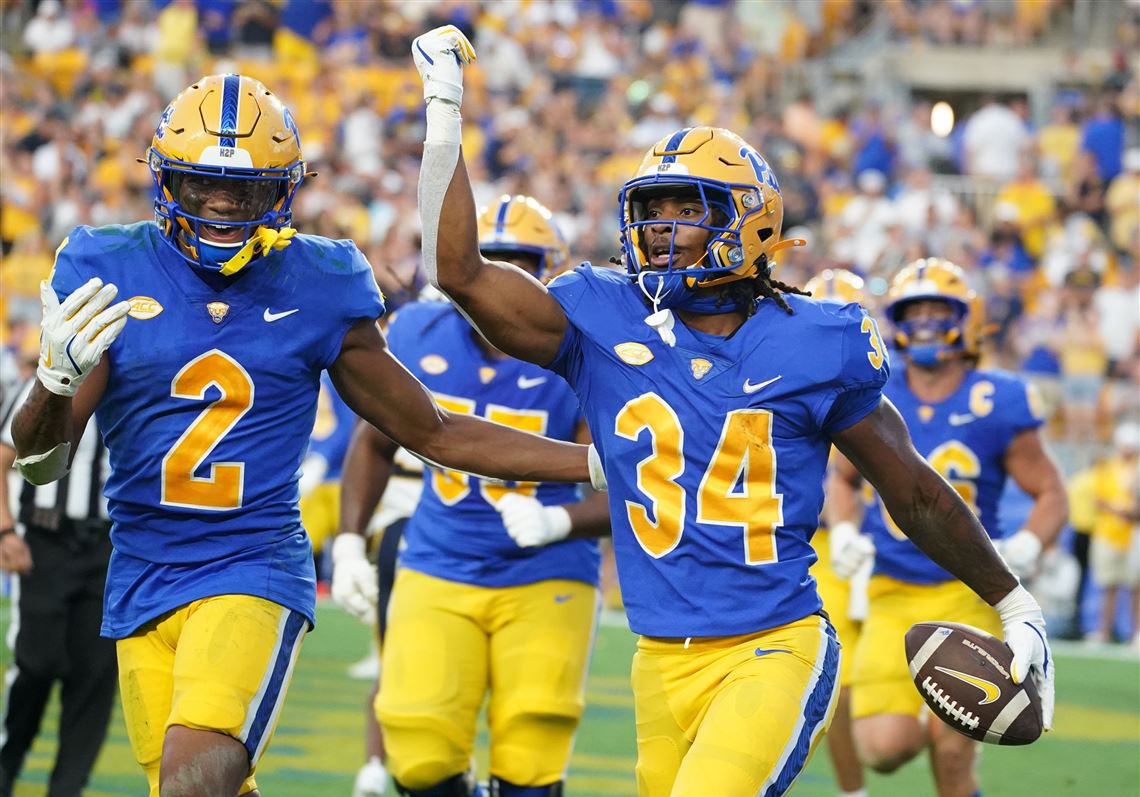 DeMarco Jenkins (@demarcojenkins_) on Twitter photo #TTGOG Extremely blessed to have received an offer from <a href="/Pitt_FB/">Pitt Football</a>!!! #H2P
<a href="/coachdaoust/">Tim Daoust</a> <a href="/CoachGotte/">Coach Gotte</a> <a href="/JasonHinkelman/">Jason Hinkelman</a> <a href="/Coach_Hartwick/">Coach Hartwick</a> <a href="/philchat45/">phillip chatman</a> <a href="/coachkwag/">Keith Wagner</a> <a href="/justinallen_13/">Justin Allen</a> <a href="/CoachCarter3/">#TrenchDawgsAcademy🪵🪓🧬</a> <a href="/OilerRecruiting/">Pearland Oilers Football Recruiting</a> #TTGOG Extremely blessed to have received an offer from <a href="/Pitt_FB/">Pitt Football</a>!!! #H2P
<a href="/coachdaoust/">Tim Daoust</a> <a href="/CoachGotte/">Coach Gotte</a> <a href="/JasonHinkelman/">Jason Hinkelman</a> <a href="/Coach_Hartwick/">Coach Hartwick</a> <a href="/philchat45/">phillip chatman</a> <a href="/coachkwag/">Keith Wagner</a> <a href="/justinallen_13/">Justin Allen</a> <a href="/CoachCarter3/">#TrenchDawgsAcademy🪵🪓🧬</a> <a href="/OilerRecruiting/">Pearland Oilers Football Recruiting</a>