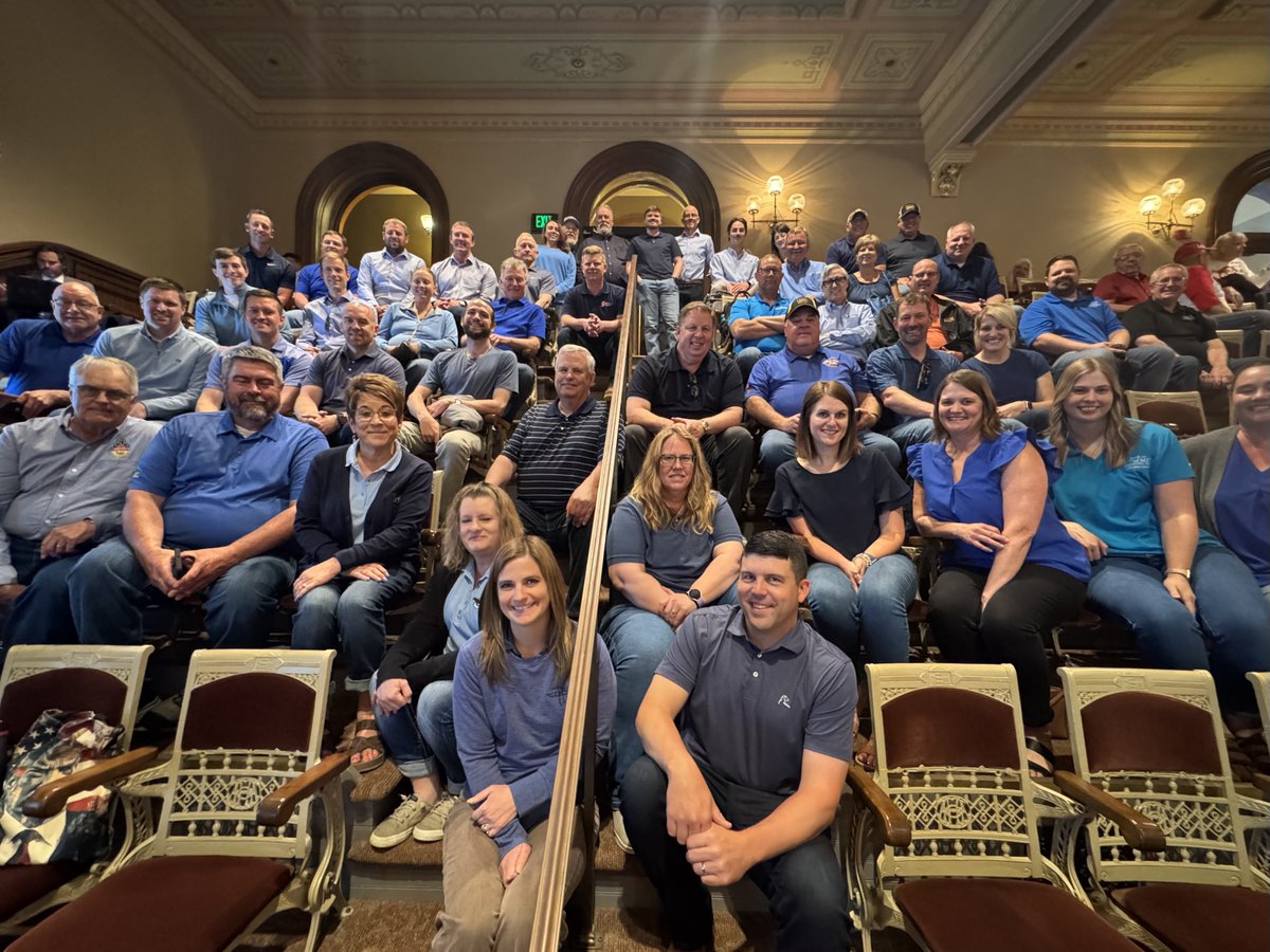 Another strong showing at the Iowa State Capitol today — dozens of supporters standing up for Summit Carbon Solutions &amp; the future of agriculture. From landowners to union workers to ethanol plant partners, thank you for showing up again &amp; making your voices heard #SupportEthanol