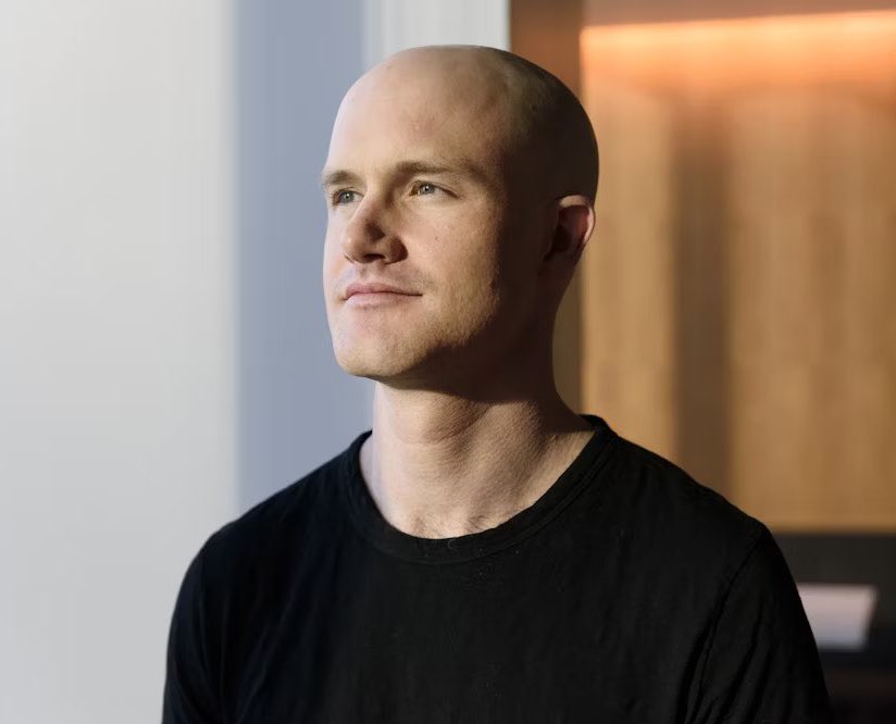 🚨 BREAKING: Coinbase diventa la prima e unica azienda di criptovalute ad entrare nell'S&P 500, afferma il CEO Brian Armstrong: "La criptovaluta è qui per restare".