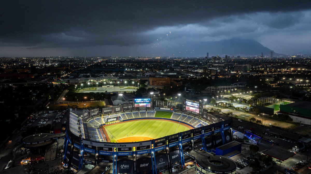 Palacio Sultán, casa de los Sultanes de Monterrey en la Liga Mexicana de Beisbol