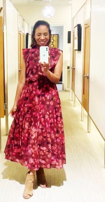 rubiesorpearls's tweet image. This is one of my favorite dresses I tried on! There was only one left at this Nordstrom, a size medium, so it’s a little too big. But the colors are very pretty and perfect for fall. Plus, it was so comfortable! #modestfashion #modeststyle #nsale #LTKFind shopltk.com/explore/abover…