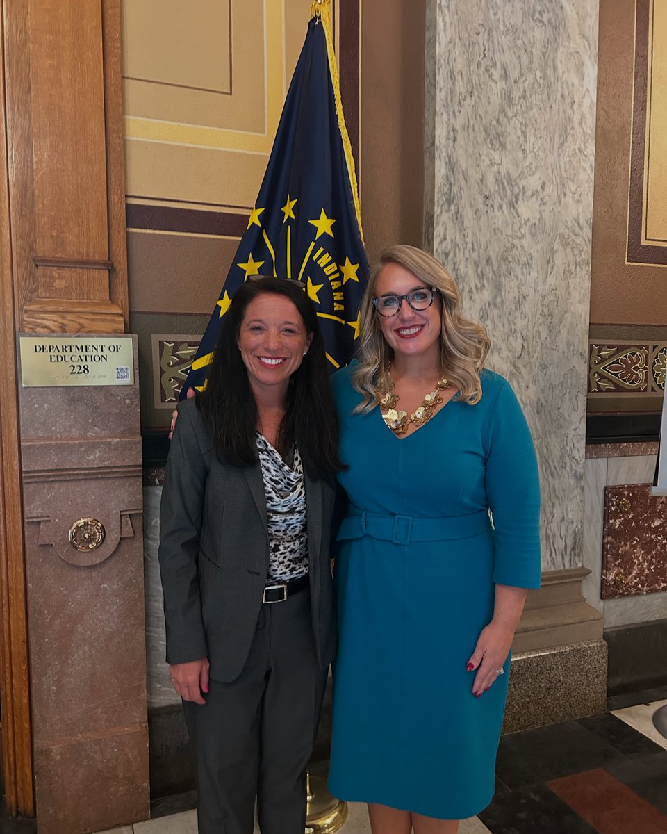Today I met with Dr. Katie Jenner, Indiana’s Secretary of Education and Commissioner of Higher Education, Chris Lowery. It was a great day to share how Manchester is leading exciting new initiatives in the state!