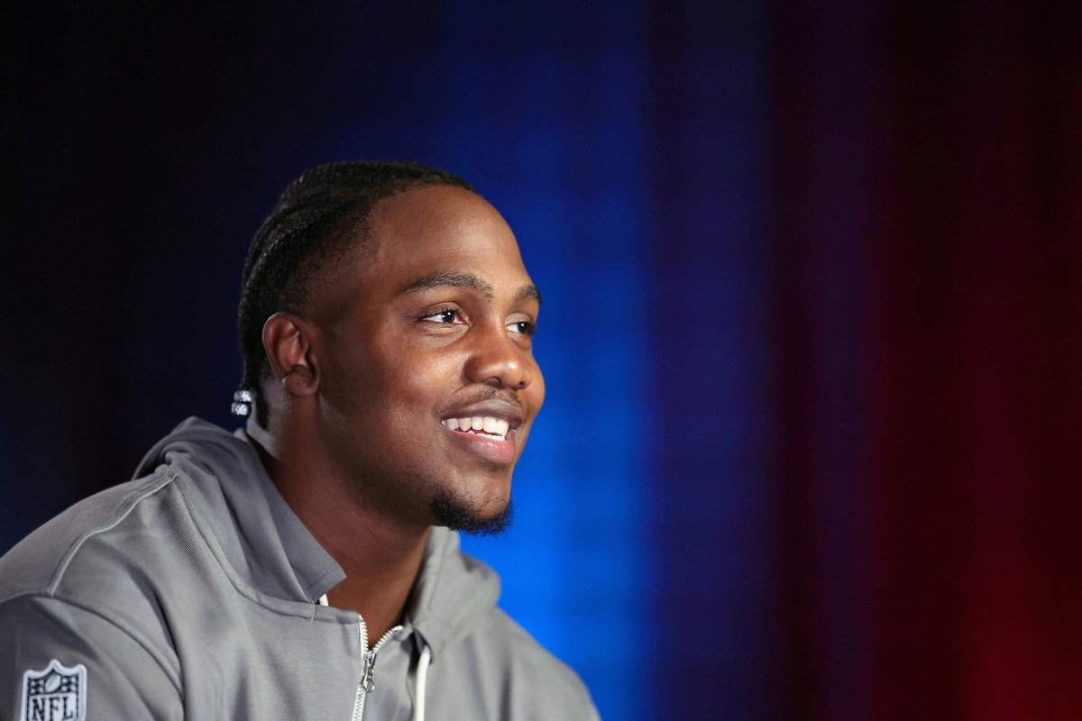 𓁺 Iso tweet media