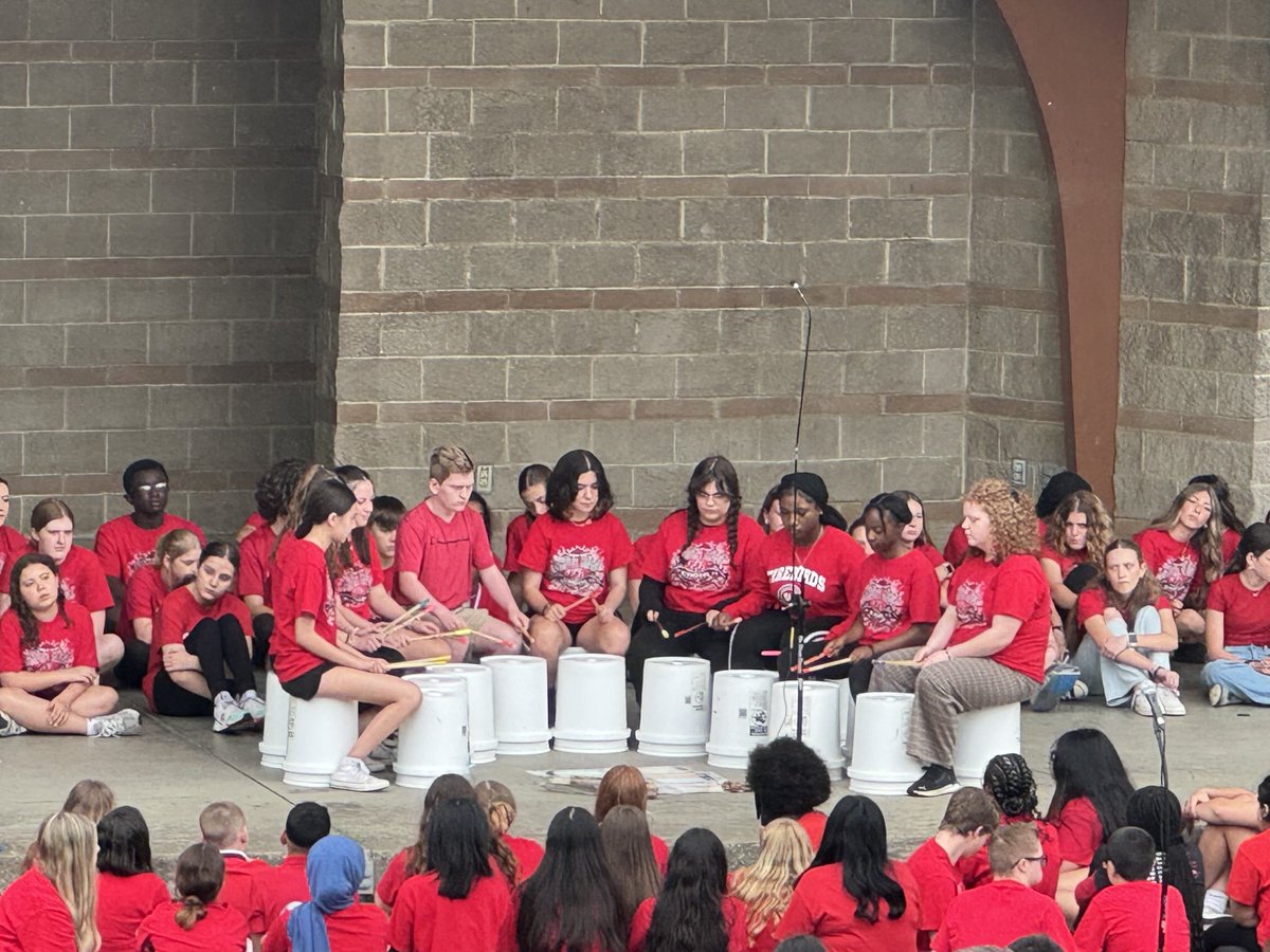 Ridge Junior School (@lakotaridgejr) on Twitter photo Love the addition of the recorder and bucket group <a href="/LRjschoirteach/">LRjschoirteach</a>! So creative! #ridgestrong Love the addition of the recorder and bucket group <a href="/LRjschoirteach/">LRjschoirteach</a>! So creative! #ridgestrong