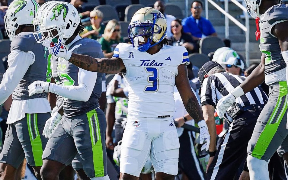 SharpArmaad's tweet image. The university of Tulsa has offered 🫀‼️@DarrenSunkett @CoachTDismukes @nelly_mizL4C @hamitchom @tfenton314
@JPRockMO @AllenTrieu @CochBG4
@Sharp5Elite @TyDarlingtonTU