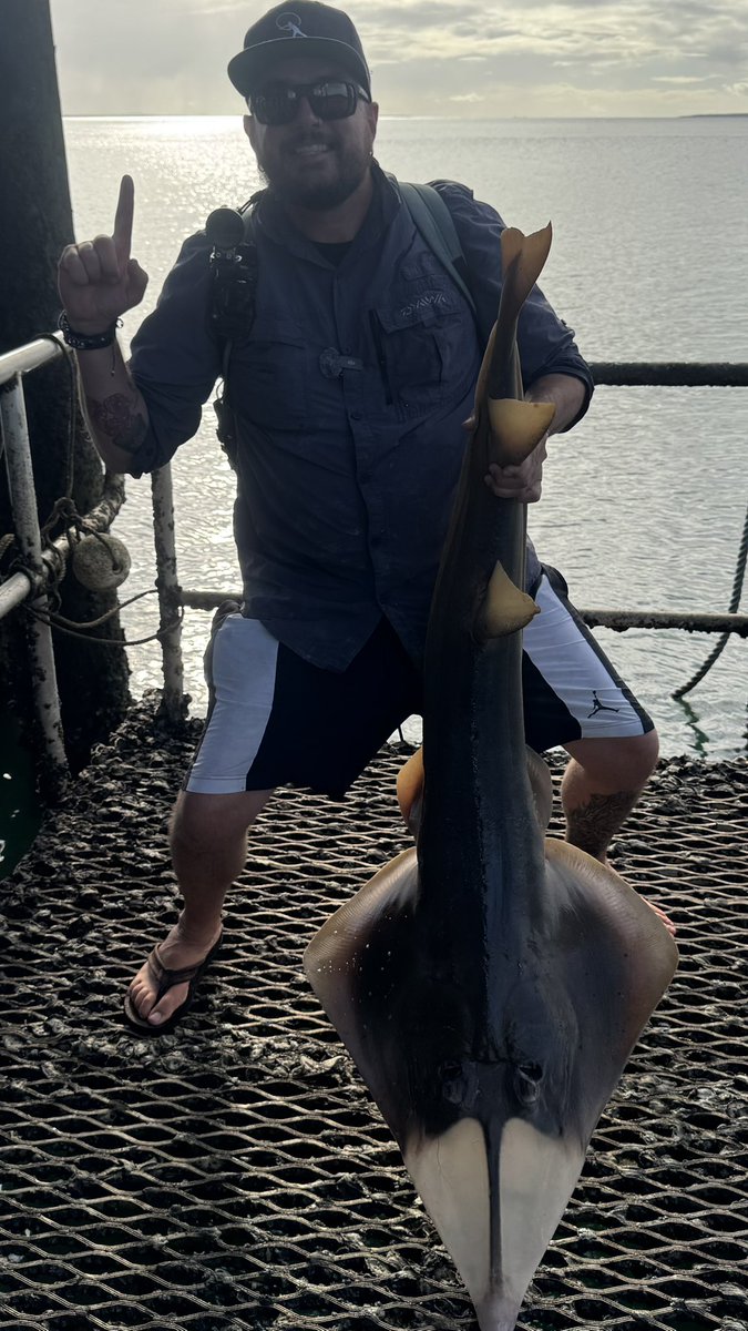 Finally landed the beast! Live now! Going to throw a 115 Double Clutch for a new PB flathead! It’s beautiful outside! twitch.tv/theRealShooKon3