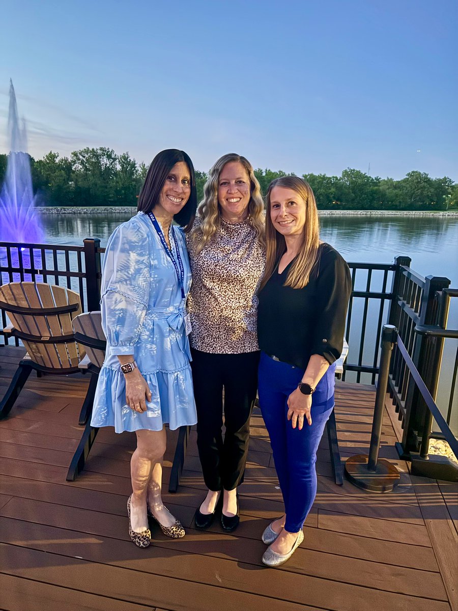 Hallie Mills (@halliesmills) on Twitter photo 25 years in education is a remarkable feat! So glad we got to help celebrate Mrs. Margul on this milestone. <a href="/ZumForestPark/">FZSD ForestPark</a> 25 years in education is a remarkable feat! So glad we got to help celebrate Mrs. Margul on this milestone. <a href="/ZumForestPark/">FZSD ForestPark</a>