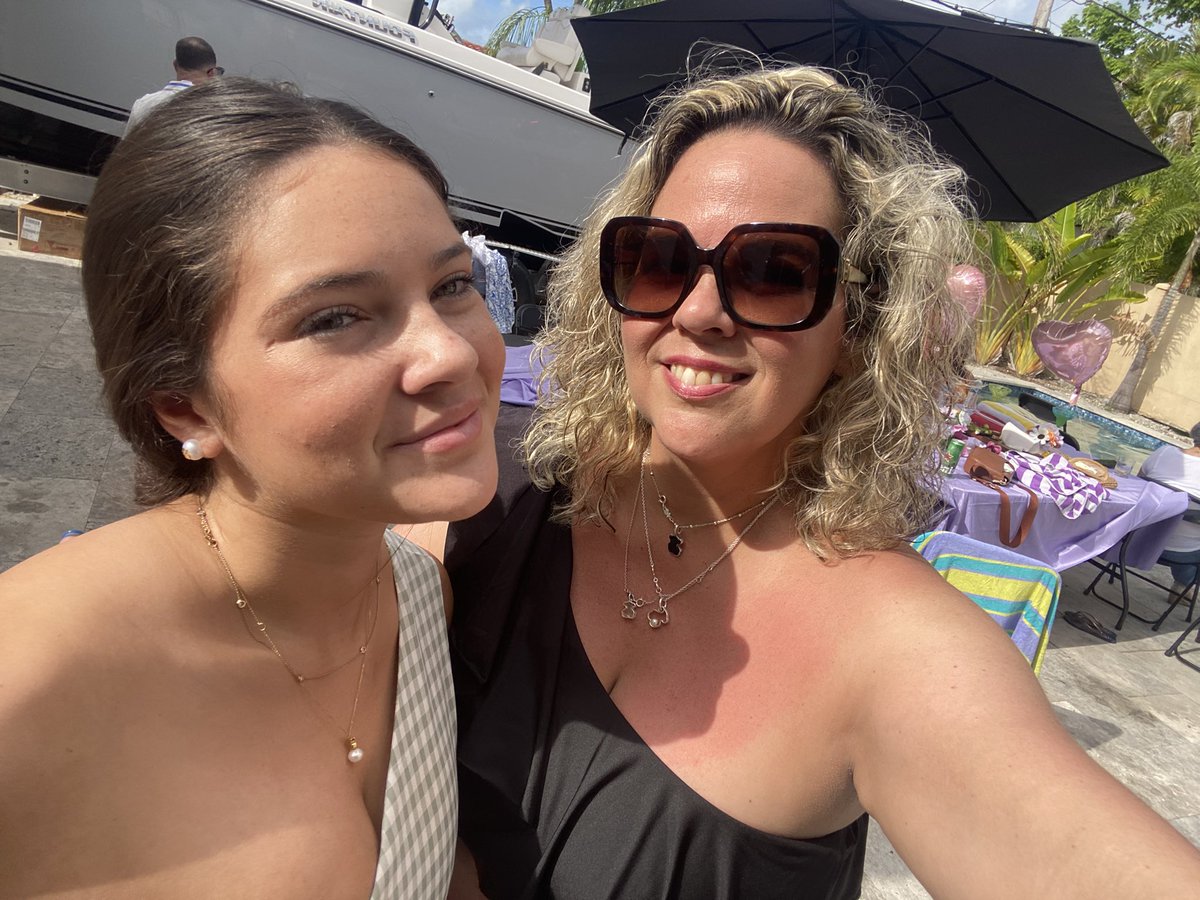 Regla2012's tweet image. Late post .My Mother’s Day!!!🙏😘❤️