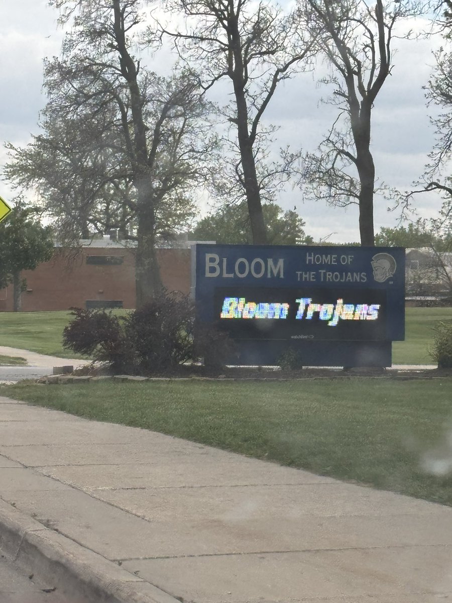 Devone Yelverton (@coacho60) on Twitter photo Had a great day hunting for new Tritons!! In Chicago hunting! Itโs A Great Day To Be A Triton!๐ฑ๐ฑ๐๐ <a href="/TritonNation/">Iowa Central Football</a> <a href="/CoachTalto2/">Coach Montalto</a> <a href="/Smiley_2raw/">Coach smiley</a> <a href="/CoachConleyDC/">Jeremy Conley</a> <a href="/BDonovan07/">Bailey Donovan</a> #TRENCHMOB๐ต Had a great day hunting for new Tritons!! In Chicago hunting! Itโs A Great Day To Be A Triton!๐ฑ๐ฑ๐๐ <a href="/TritonNation/">Iowa Central Football</a> <a href="/CoachTalto2/">Coach Montalto</a> <a href="/Smiley_2raw/">Coach smiley</a> <a href="/CoachConleyDC/">Jeremy Conley</a> <a href="/BDonovan07/">Bailey Donovan</a> #TRENCHMOB๐ต