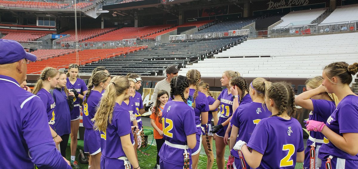 Ohio High School Football/Basketball Media (@ohsfbmedia) on Twitter photo Berkshire takes home 42-26 victory over Warren Harding.
<a href="/BrownsYouthFB/">Cleveland Browns Youth Football</a>
<a href="/Browns/">Cleveland Browns</a>
#TrailblazHer Berkshire takes home 42-26 victory over Warren Harding.
<a href="/BrownsYouthFB/">Cleveland Browns Youth Football</a>
<a href="/Browns/">Cleveland Browns</a>
#TrailblazHer