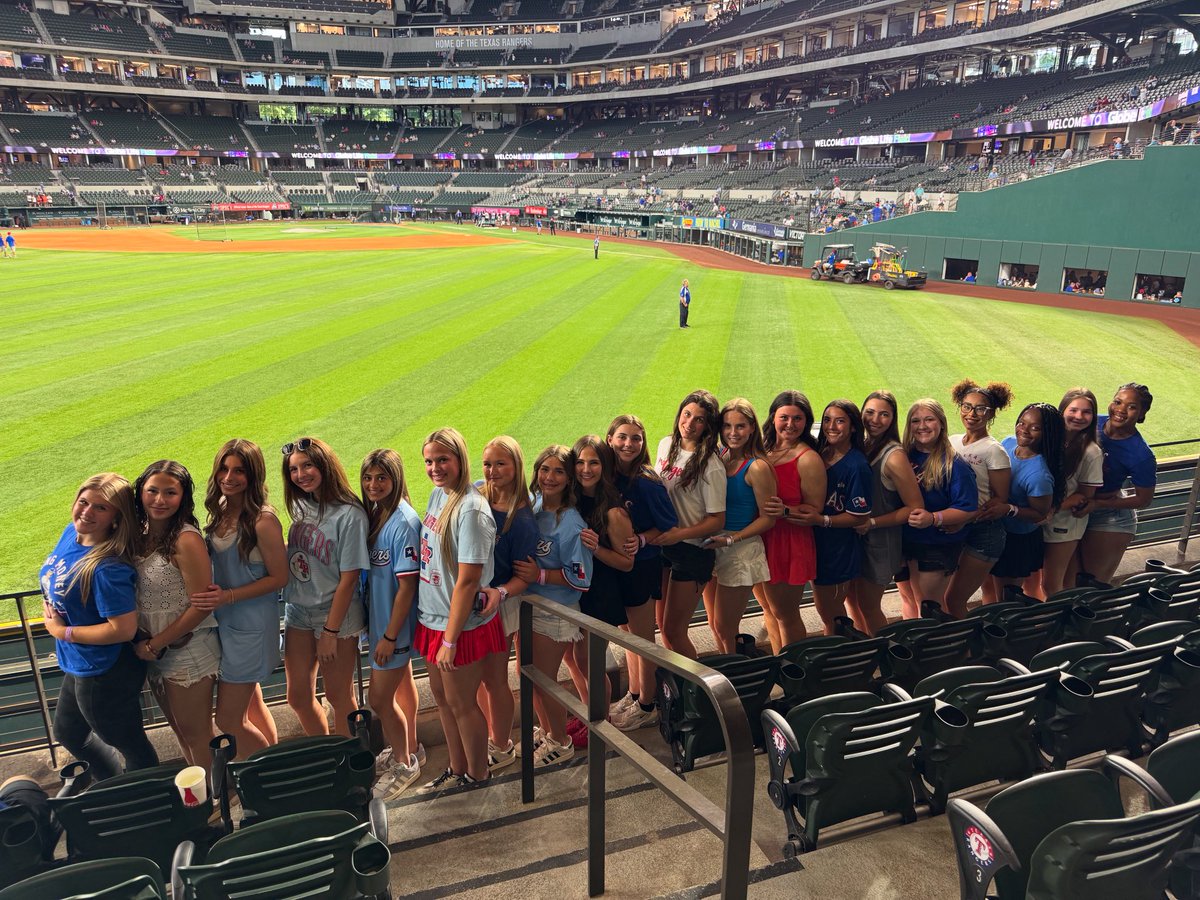 Won Round 3 and moving on in 5A DII softball playoffs! Celebrating as a team the only way we know how… with the @rangers ⚾️❤️ #globelifeoftheparty #teambonding