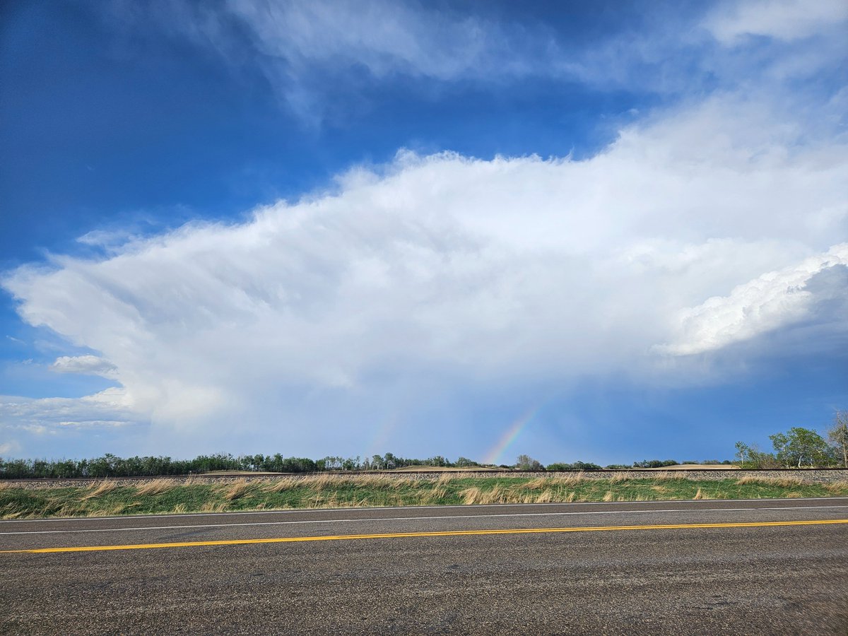 tempests98's tweet image. Springside watching the storm move away #skstorm