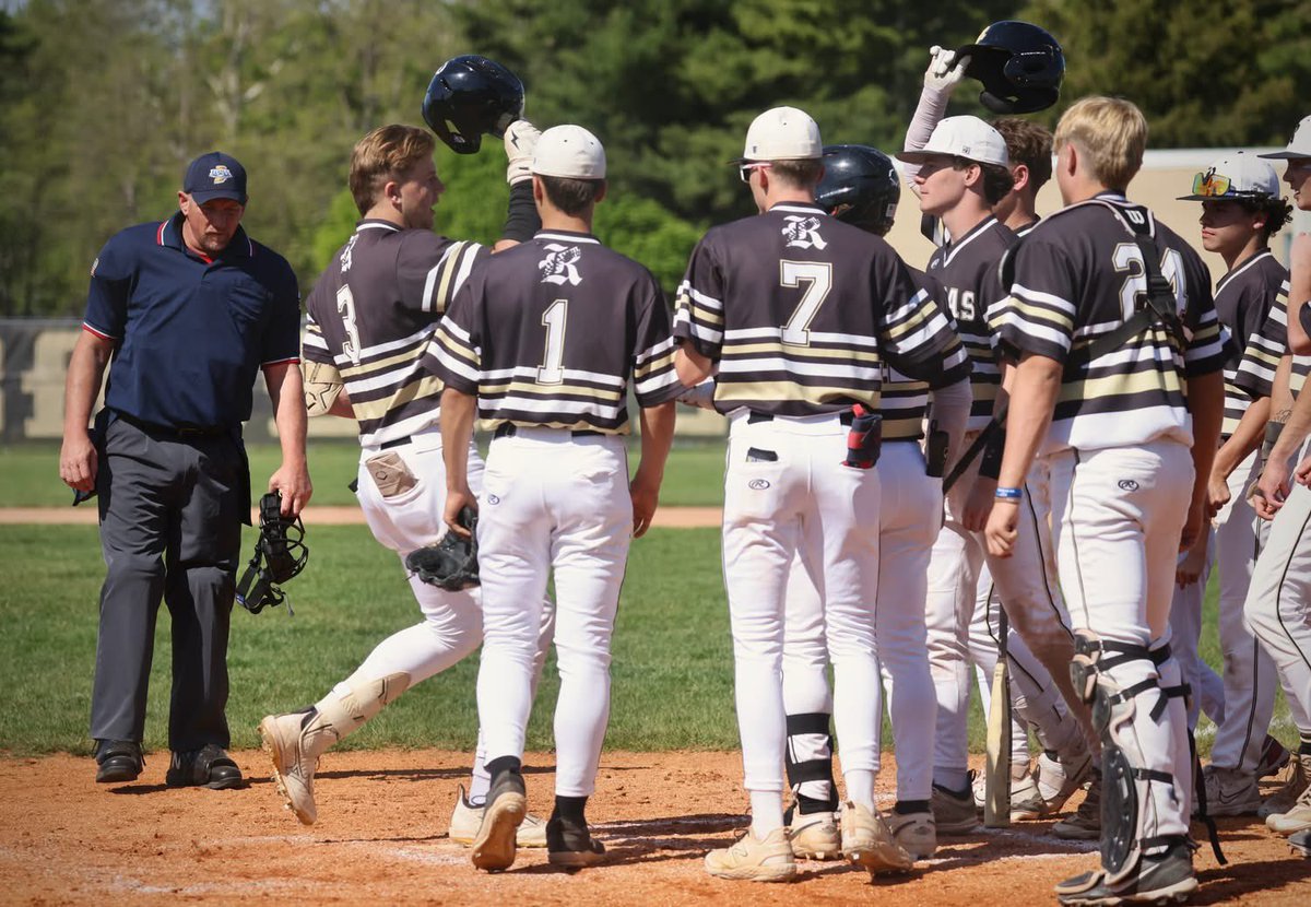 Zebras pick up their 16th win of the season with a 8-1 victory over Peru. Back at it Wednesday at Northwestern! 

#zebrabaseball