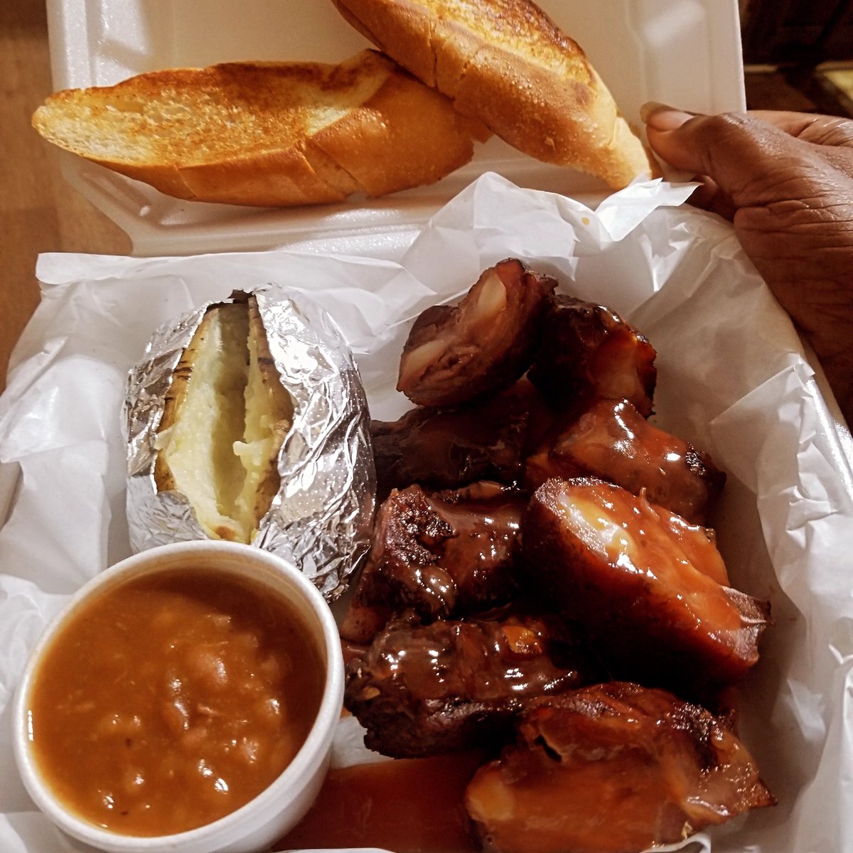 Da Kount (@dakount) on Twitter photo Rib tips with a baked potato & BBQ Beans ๐ for Monday #dinner
<a href="/sherylunderwood/">Sheryl Underwood</a> <a href="/andybankertv/">Andy Banker</a> <a href="/reneknottsports/">Rene Knott</a> <a href="/RandiNaughton/">Randi Naughton</a> <a href="/PERTZFOX/">John Pertzborn</a> <a href="/chesterlampkin/">Chester Lampkin</a> <a href="/CharlieMarlow_/">Charlie Marlow</a> <a href="/DamonArnoldKMOV/">Damon Arnold</a> <a href="/MichelleLiTV/">Michelle Li</a> <a href="/TravisCNews/">Travis Cummings</a> <a href="/AngelaWinbush7/">Angela Winbush</a> Rib tips with a baked potato & BBQ Beans ๐ for Monday #dinner
<a href="/sherylunderwood/">Sheryl Underwood</a> <a href="/andybankertv/">Andy Banker</a> <a href="/reneknottsports/">Rene Knott</a> <a href="/RandiNaughton/">Randi Naughton</a> <a href="/PERTZFOX/">John Pertzborn</a> <a href="/chesterlampkin/">Chester Lampkin</a> <a href="/CharlieMarlow_/">Charlie Marlow</a> <a href="/DamonArnoldKMOV/">Damon Arnold</a> <a href="/MichelleLiTV/">Michelle Li</a> <a href="/TravisCNews/">Travis Cummings</a> <a href="/AngelaWinbush7/">Angela Winbush</a>