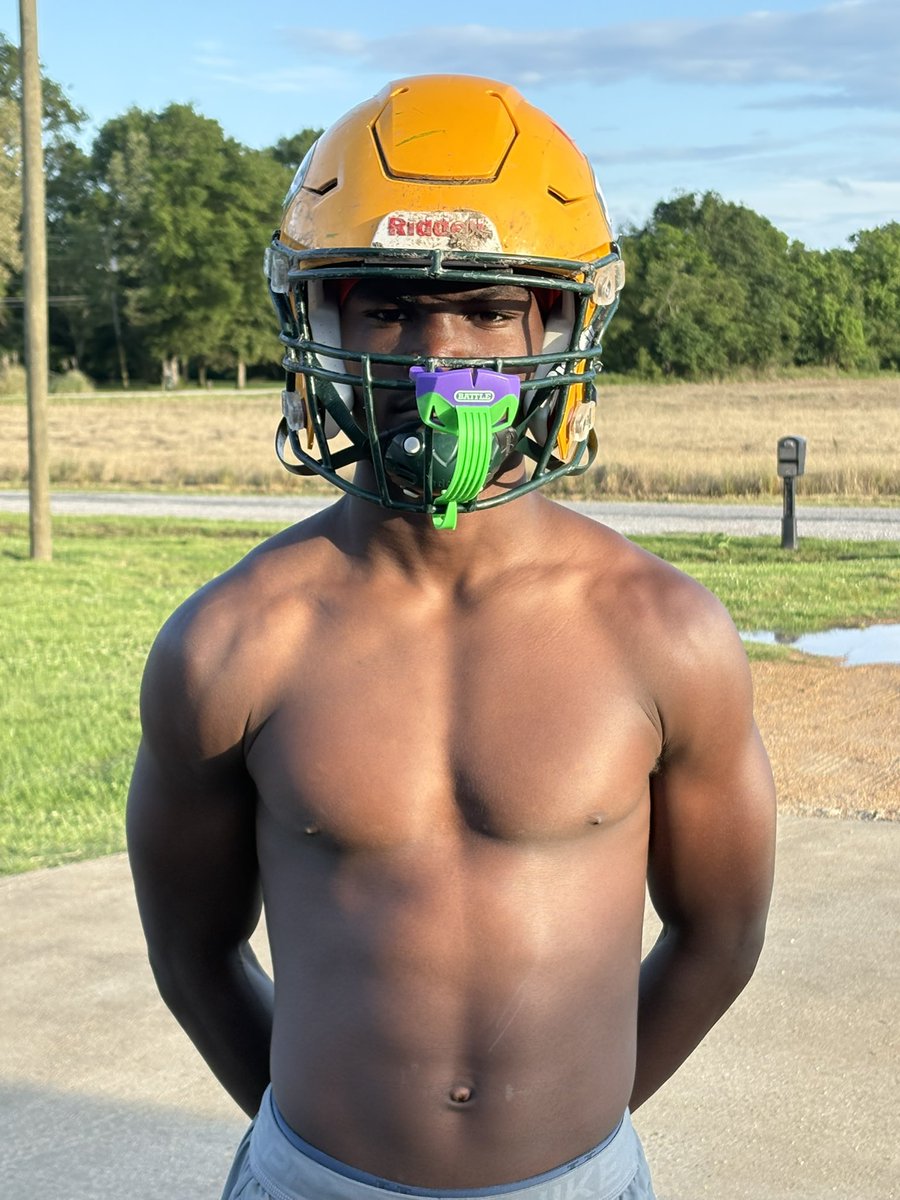 ZacchaeusCamp's tweet image. No Days Off‼️#springpractice @warren_rowan @PrepRedzoneMS @InTheTrenches22 @MacCorleone74