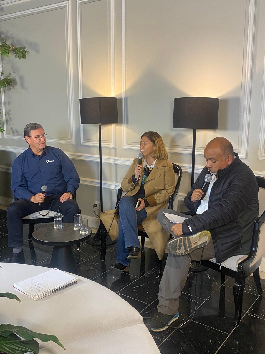 🔧 Nuestro Gerente Comercial, Max Echeverría, participó en el programa especial Clave Minera de Café Cortado, donde conversó sobre cómo las soluciones de Eskuad están transformando el desafiante mundo del trabajo en terreno.

Mira la entrevista aquí: hubs.ly/Q03m4nYp0