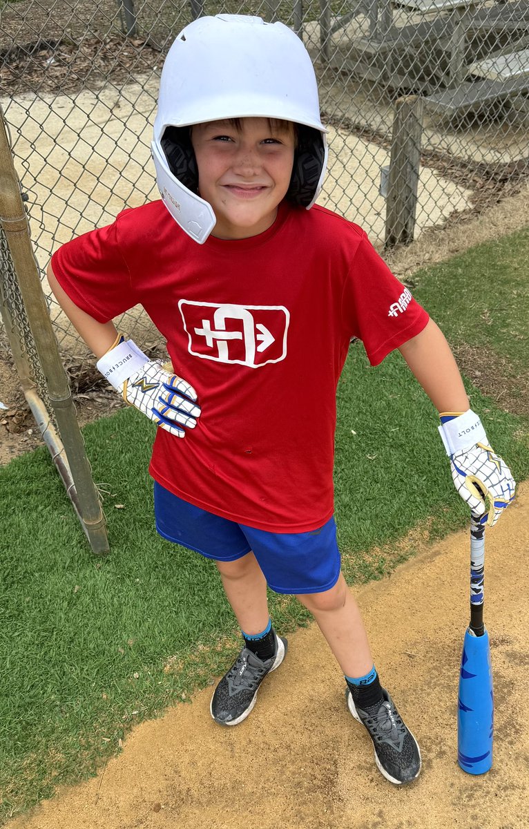 When they call you “mini jac” and  <a href="/bruceboltus/">BRUCE BOLT</a> drops <a href="/jac_caglianone/">Jac Caglianone</a> batting gloves you gotta have them ASAP 🔥 ⚡️ 🐊
