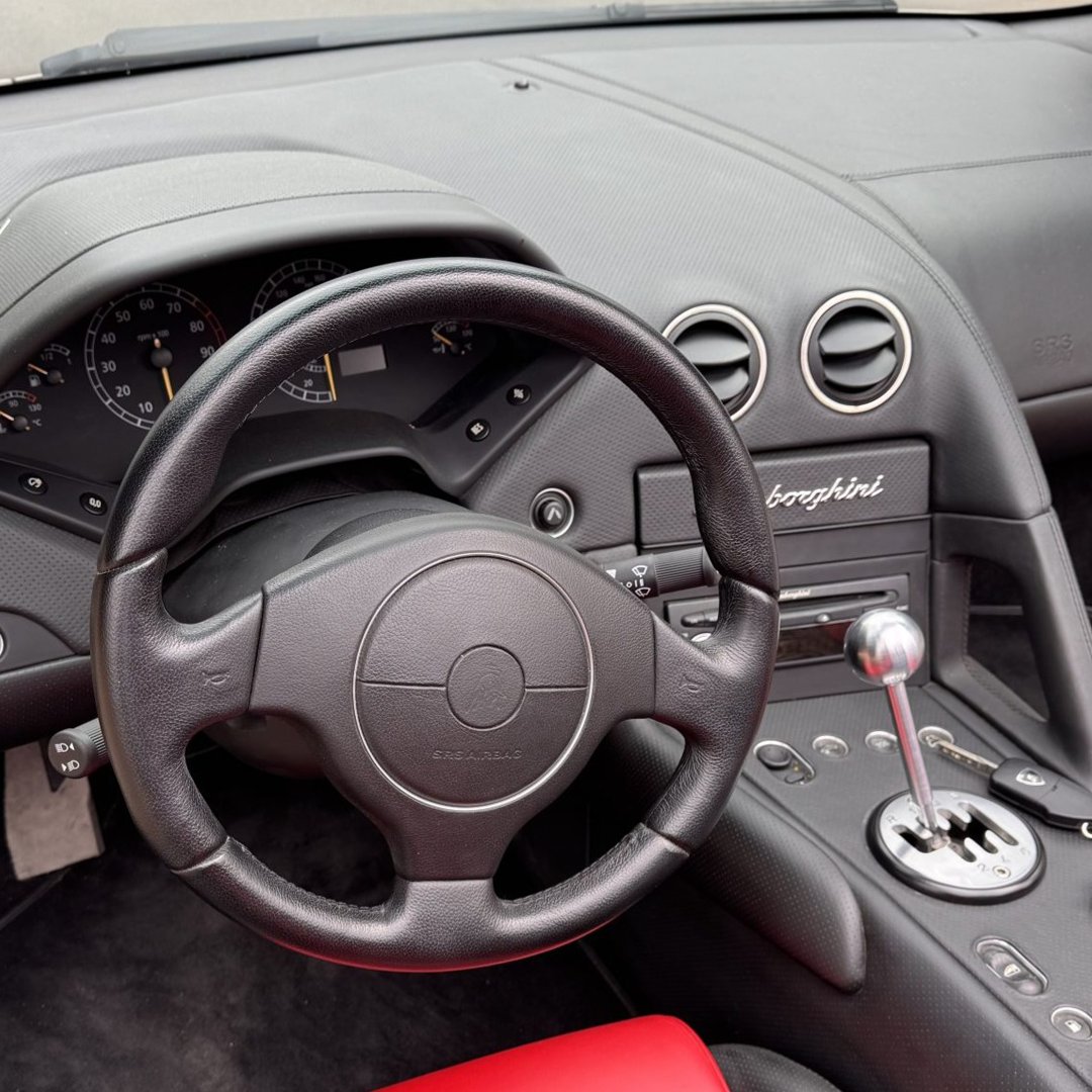 Bringatrailer's tweet photo. Gated 'ghini

https://t.co/Ozw0hmsNCr https://t.co/jOy17dyyly