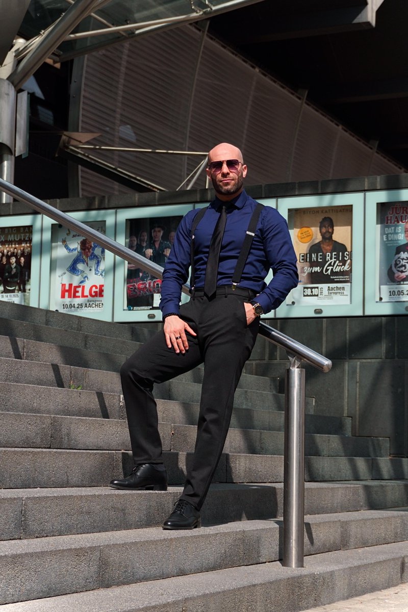 hisdern59423's tweet image. Suspenders: The ultimate power move. ⚡

 👉Shop Now - cutt.ly/grzOyBZa

#StrapsOfStyle #DapperVibes