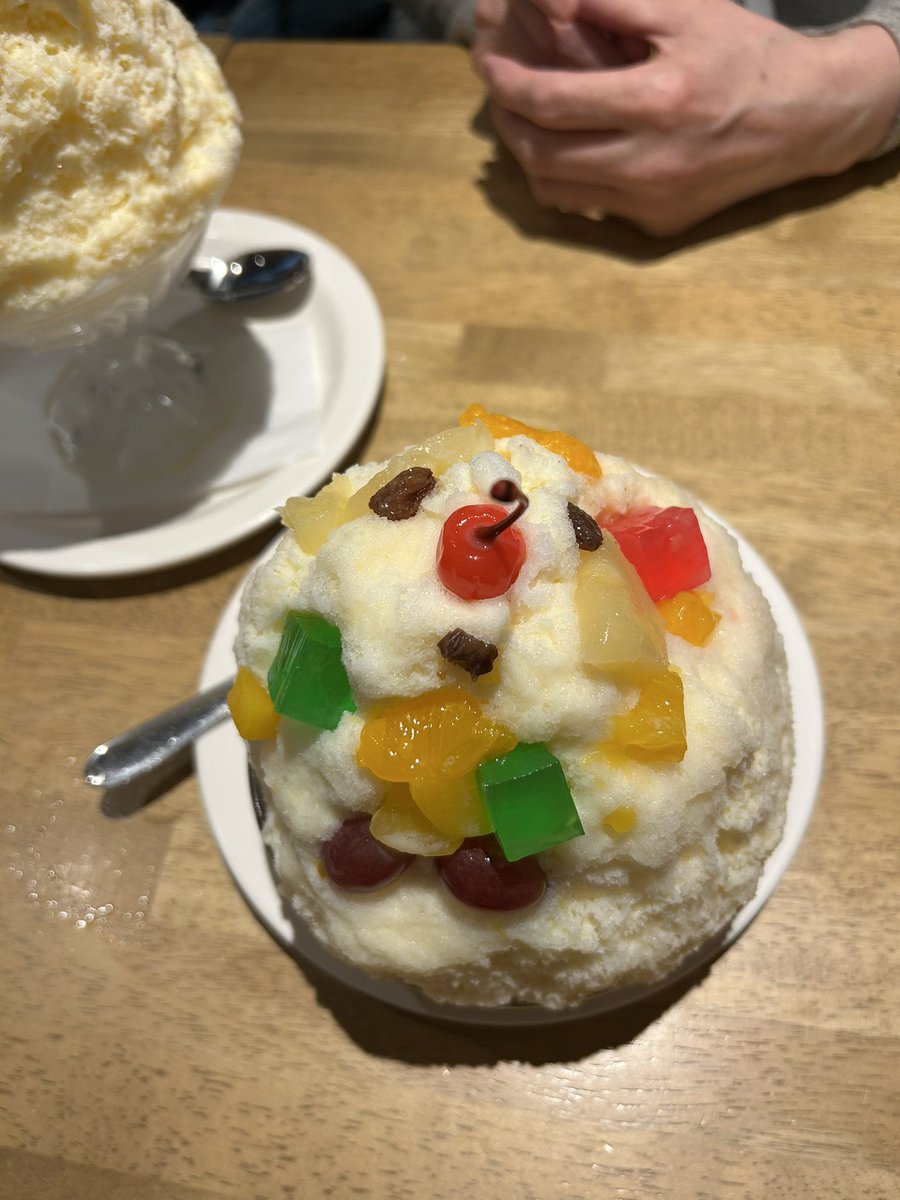 natugasukidayo's tweet photo. 天文館のむじゃきで白熊*\(^o^)/* https://t.co/n5N43yU76i