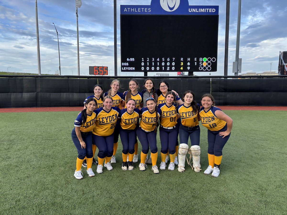 Dr. Kurt Schuett (@kurtschuett) on Twitter photo It’s been a hot minute since we’ve taken one from these guys. Nice win, ladies.
<a href="/ica_softball/">ICA Softball</a> <a href="/MaxPreps/">MaxPreps</a> <a href="/Leydenathletics/">Leyden Athletics</a>
#GoBirds It’s been a hot minute since we’ve taken one from these guys. Nice win, ladies.
<a href="/ica_softball/">ICA Softball</a> <a href="/MaxPreps/">MaxPreps</a> <a href="/Leydenathletics/">Leyden Athletics</a>
#GoBirds