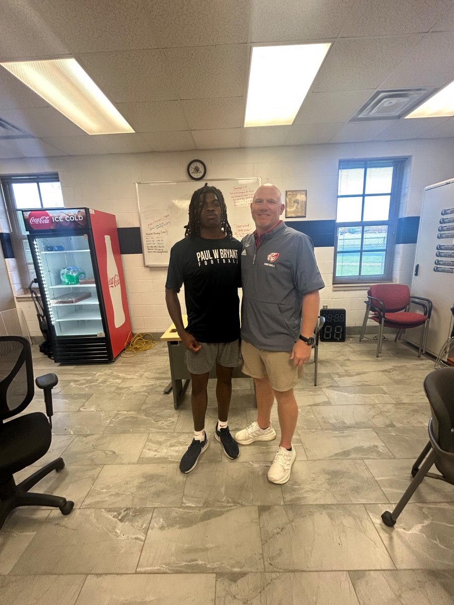 Raylon Oliver (@raylonoliver23) on Twitter photo I am blessed to receive my first offer from the University of West Alabama 🅾️ <a href="/uwa_football/">West Alabama FB</a> <a href="/UWAAthletics/">UWA Athletics</a> <a href="/CoachYeah/">Scott Cochran</a> <a href="/jonessboyy/">Coach Christion Jones</a> I am blessed to receive my first offer from the University of West Alabama 🅾️ <a href="/uwa_football/">West Alabama FB</a> <a href="/UWAAthletics/">UWA Athletics</a> <a href="/CoachYeah/">Scott Cochran</a> <a href="/jonessboyy/">Coach Christion Jones</a>