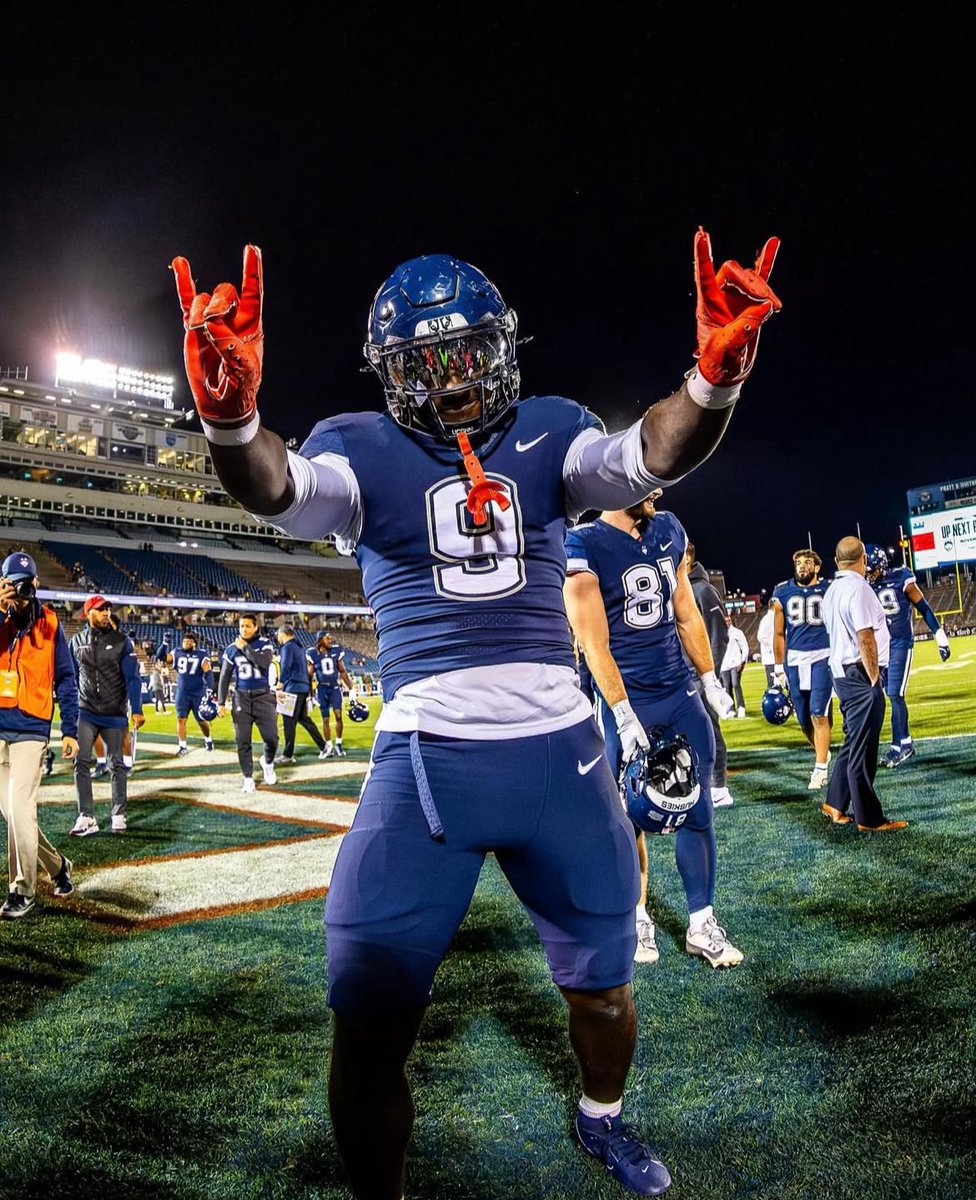 Malichi_g (@malichi_g) on Twitter photo #AGTG Blessed to have received my 3rd offer from the University of Connecticut
<a href="/Antonio_Wilc/">Antonio Wilcox</a> <a href="/Coach_Ander5on/">Coach Anderson</a> #AGTG Blessed to have received my 3rd offer from the University of Connecticut
<a href="/Antonio_Wilc/">Antonio Wilcox</a> <a href="/Coach_Ander5on/">Coach Anderson</a>