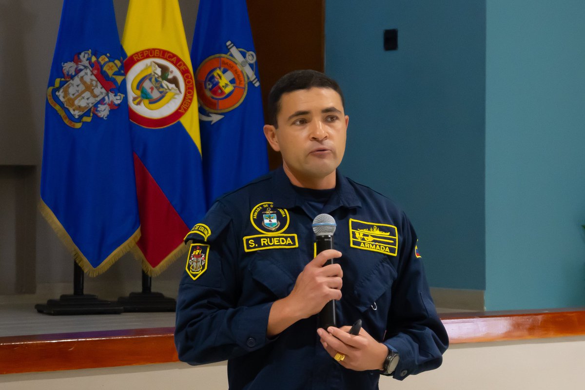 FNC_ArmadaCol's tweet image. ⚓ En el Caribe, la @ArmadaColombia fortalece la formación estratégica de sus comandantes a través de un seminario liderado por ANEES y la Dirección de Operaciones Navales.
#FuerzaNavalDelCaribe #FormaciónNaval #PoderMarítimo #ColombiaOpera